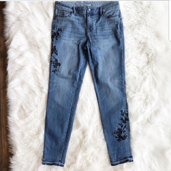 WHBM Floral Embroidered Skinny Ankle Jeans - Picture 3 of 4